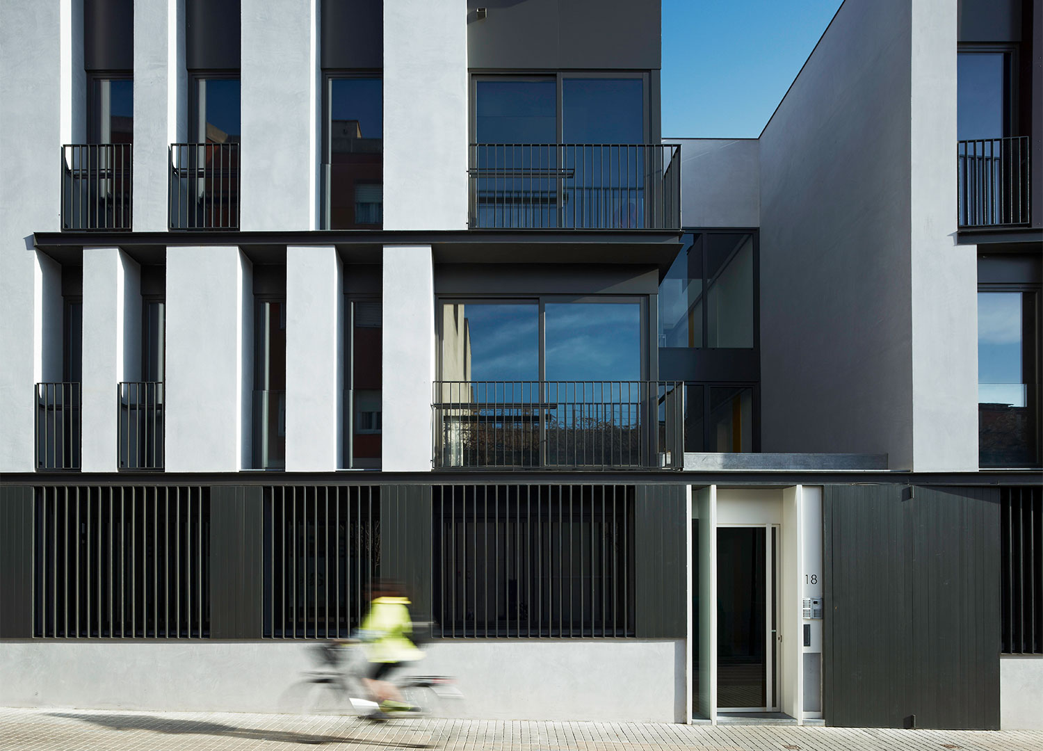 Vista Estudi Arquitectura - Edifici amb patis a Sabadell